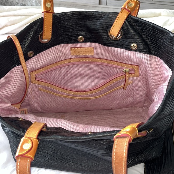 COPY - Dooney & Bourke Black Leather Grommet Shopper style 
#9L880. - Picture 7 of 10